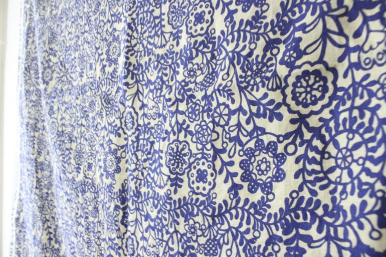 LINNETリネンプリント チェコへの憧れ